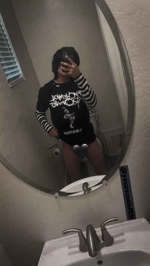 I Just wanna break you down so badly by youremobf69