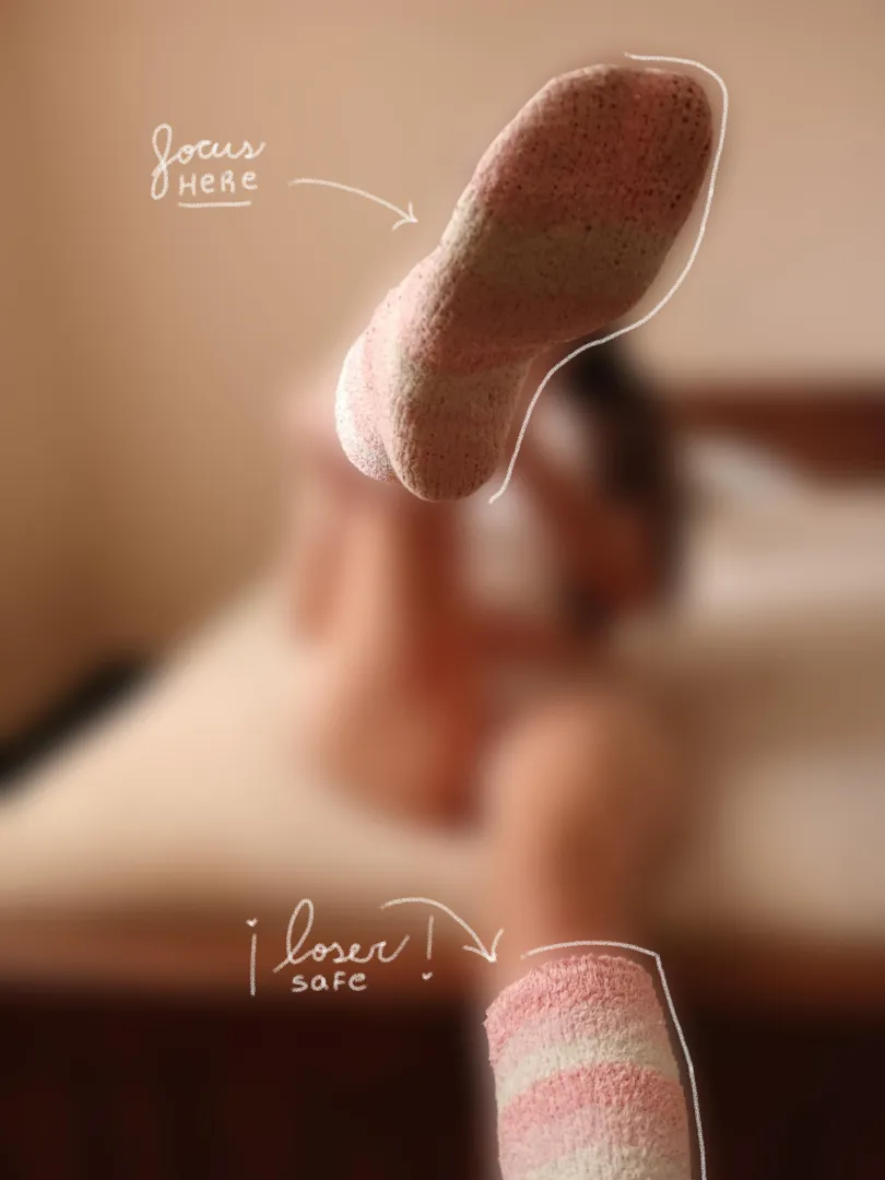 I know my sensual censorship hypnotises you, try to contain your erection posted by listhegoddess