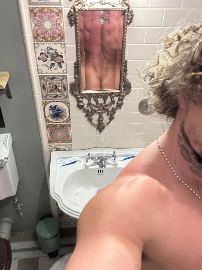 I know u like ur bottoms strong  posted by Certain_Platypus21