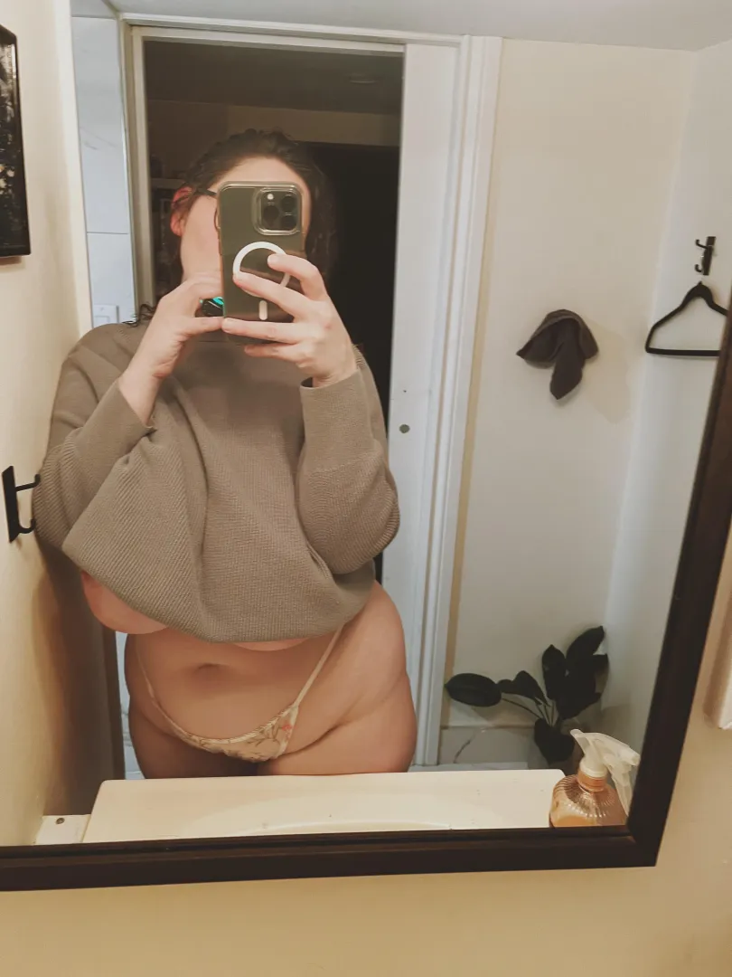 I know you like a comfy chubby stoner  posted by ZeusWouldve_Swiped