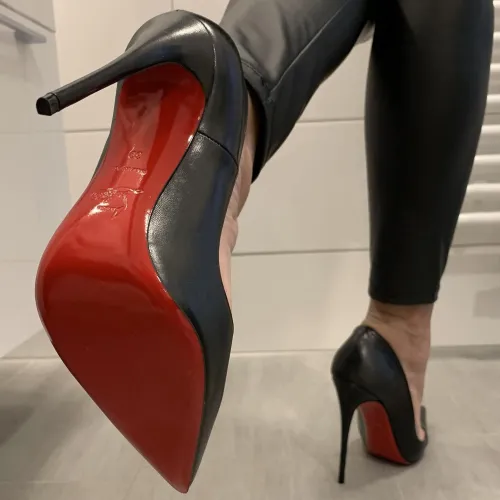 I know you like this combination.... by FeetInNylon