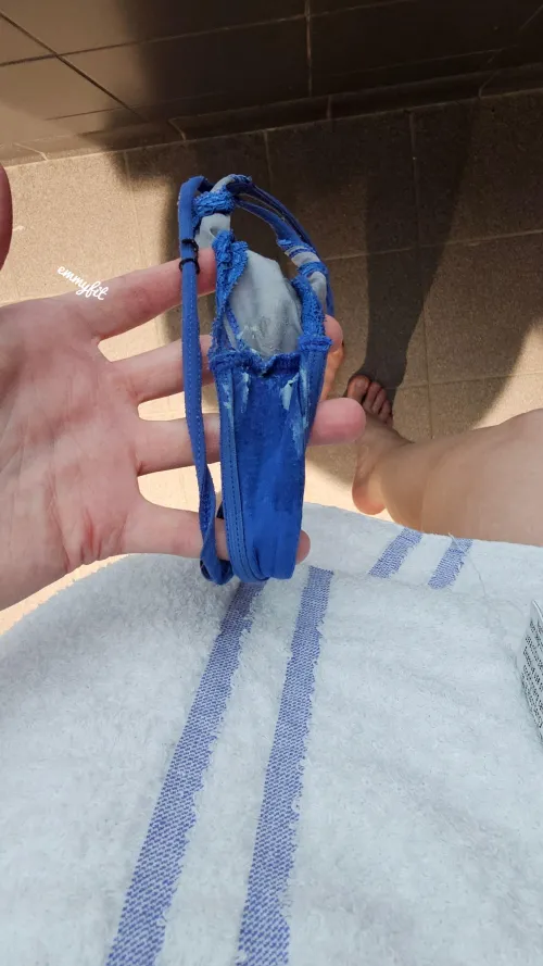 I know you wanna suck on my dirty thong after my sweaty gym class by emmyfit