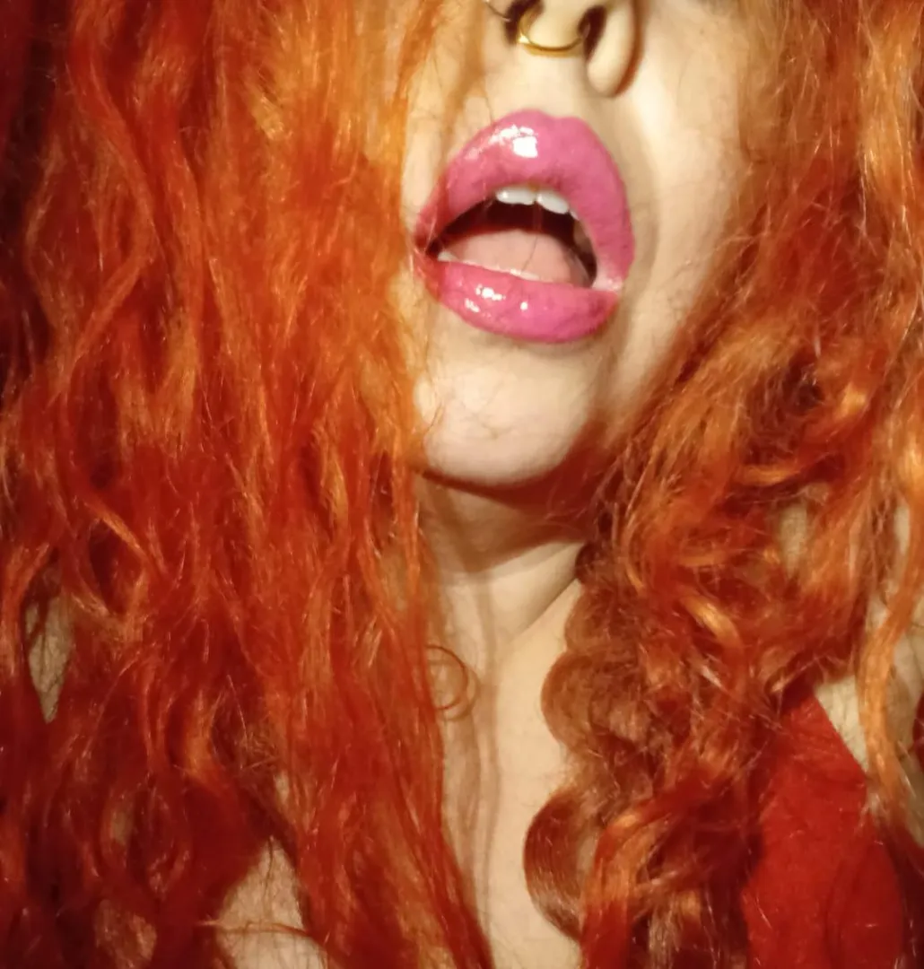 I know...you belong to my lips posted by Fancyblossom5