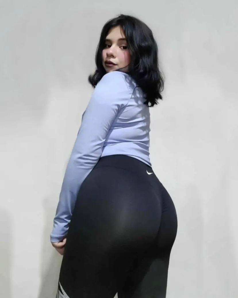 I like how this clothes looks on me  posted by Neptunekelly