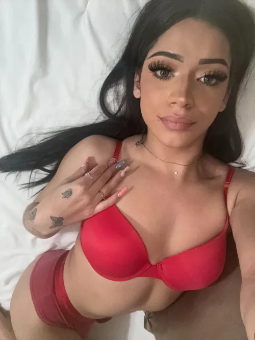 I like making out on the first date.. you down? by taylortsgirl