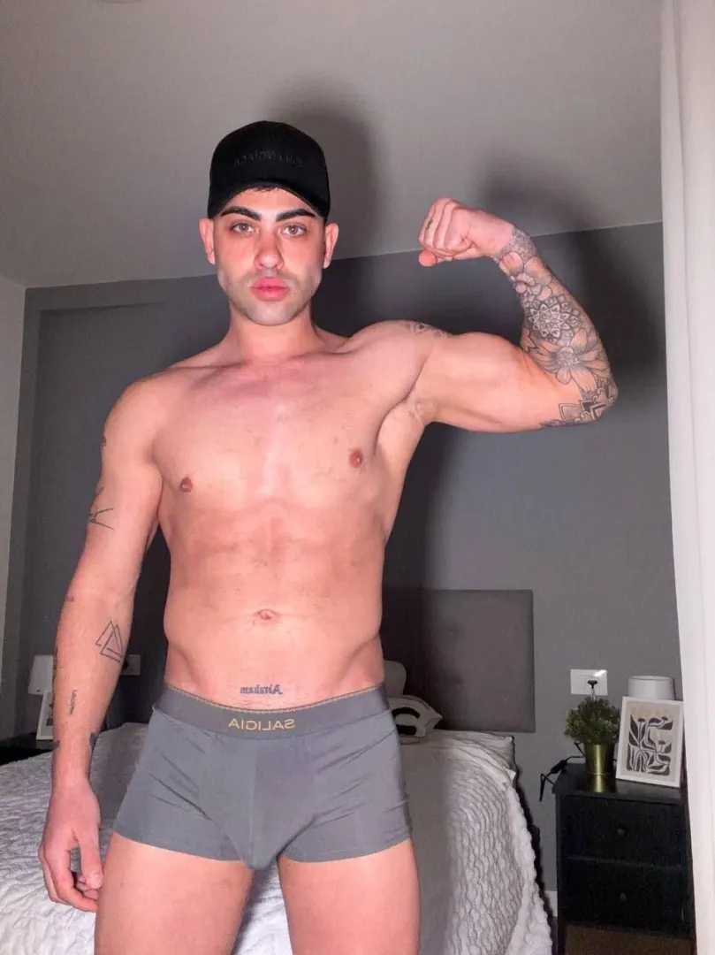 I like the colors like this. posted by ivan-castillo