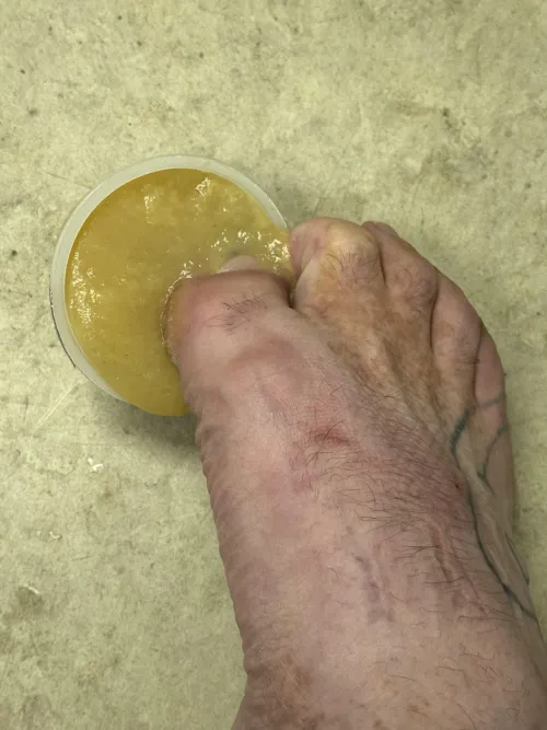 I love apples by AffectionateAlps481