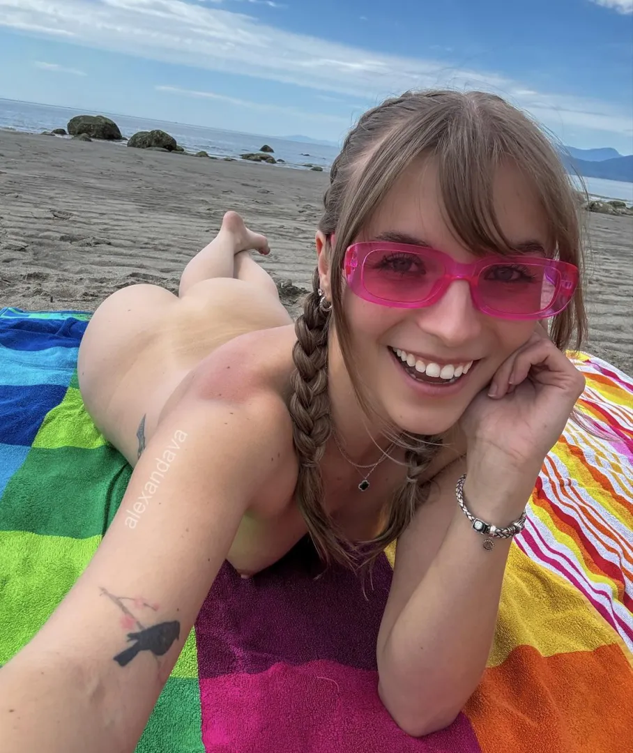 I love beach days posted by alexandava