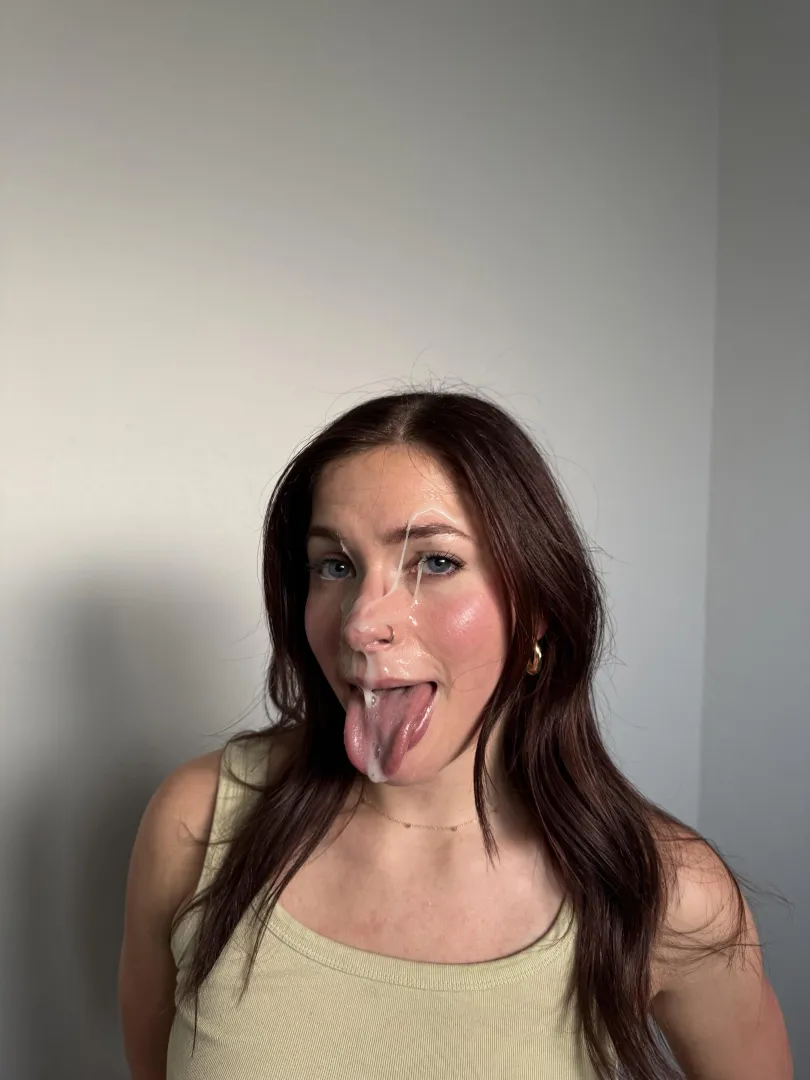 I love being a cumslut posted by jessnjamez