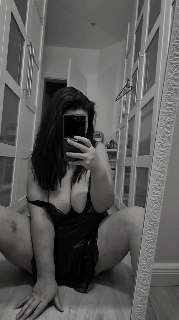 I love black and white pictures posted by misssweetsub