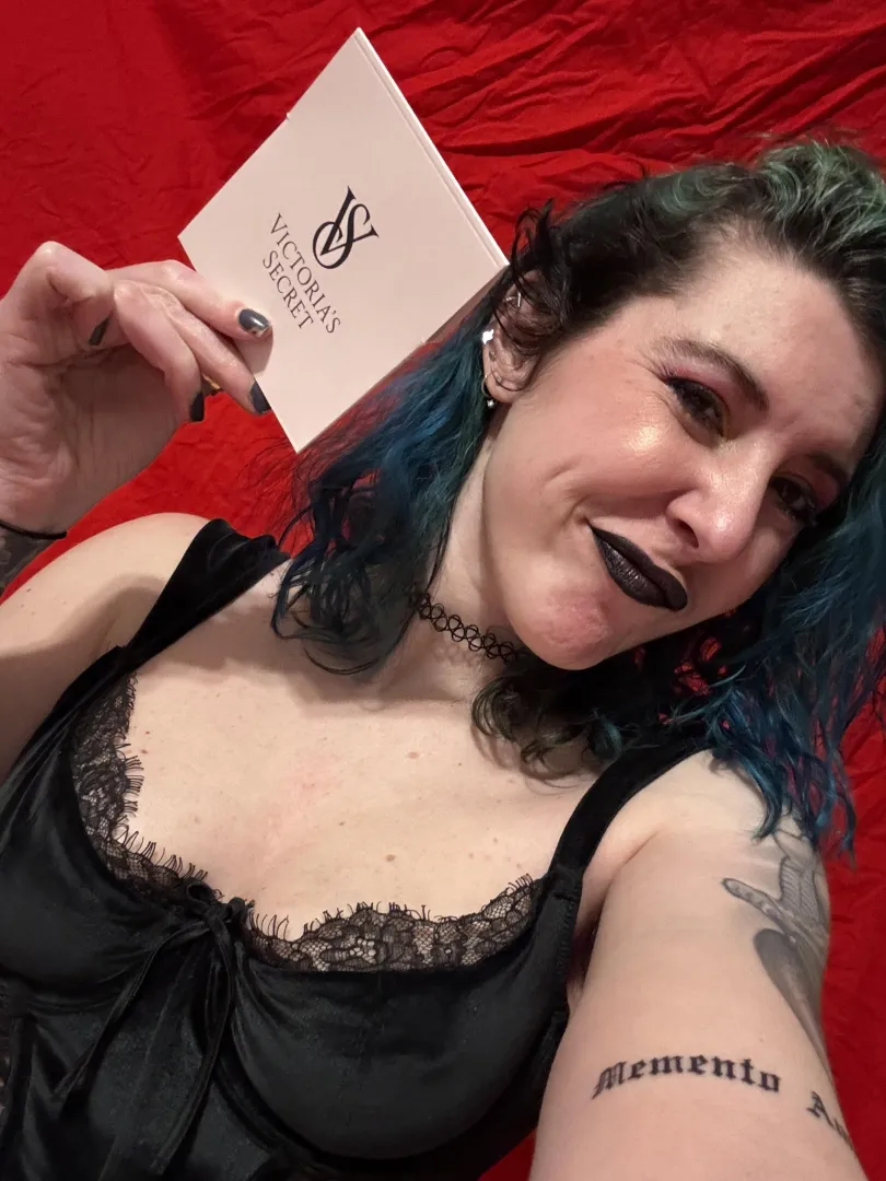 I love draining you for Valentine's lingerie posted by sirenskiss3