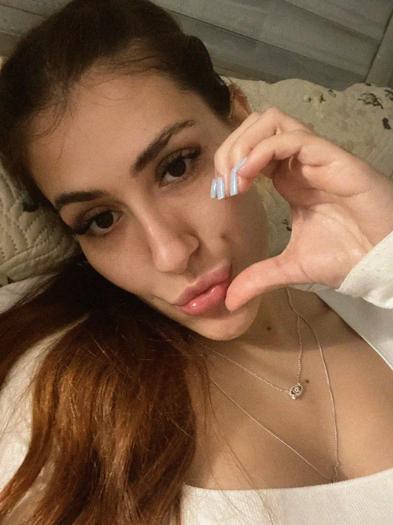 I love flexing my lips posted by briasweetie