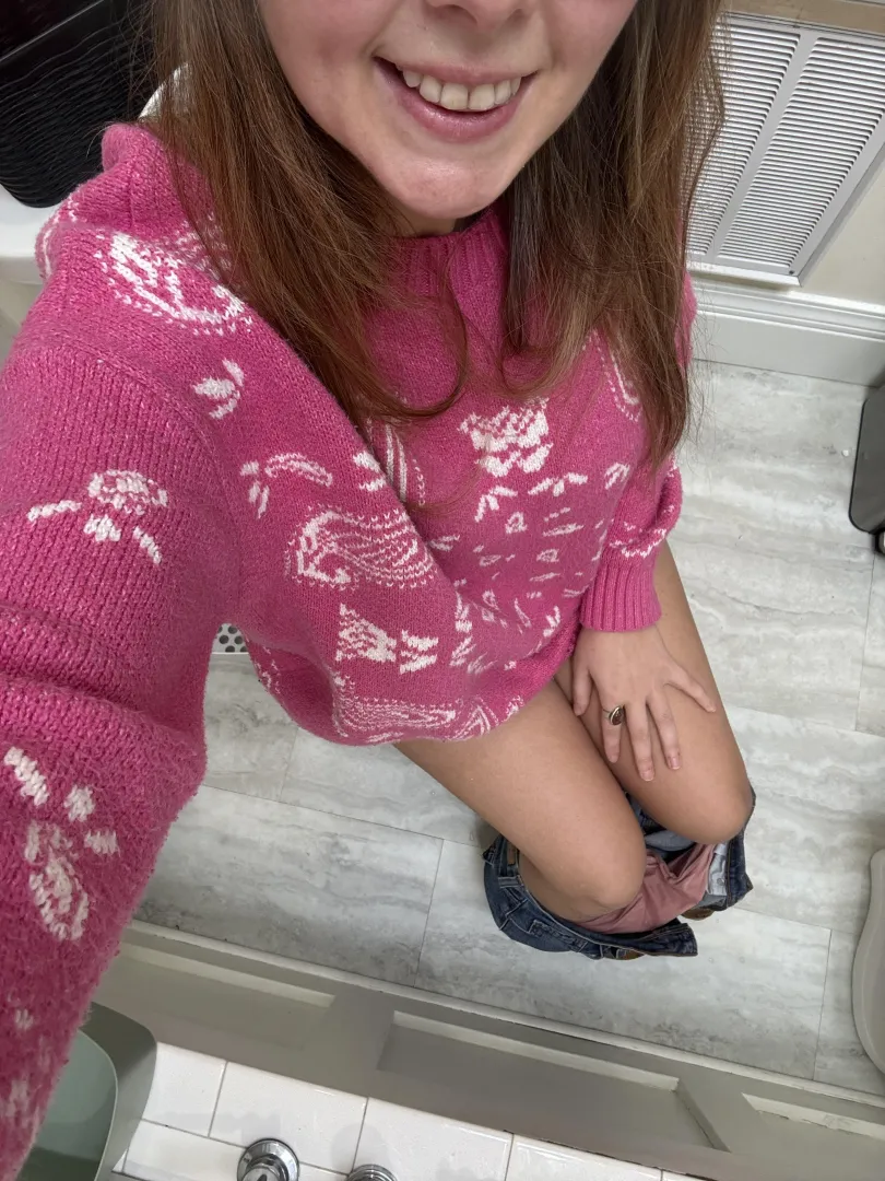 I love having company in the bathroom posted by officialsammycake