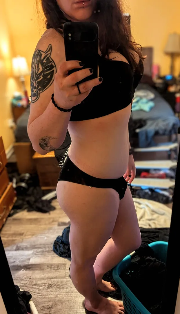 I love how the estrogen goes directly to my ass posted by NightShaydexx