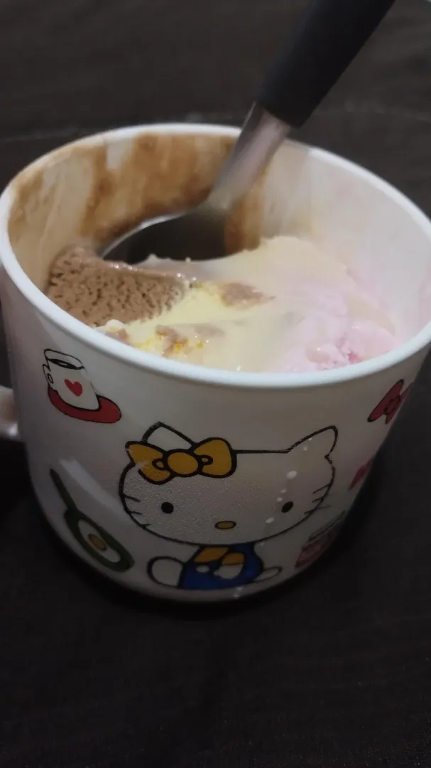 I love ice cream  posted by littlemaddyy