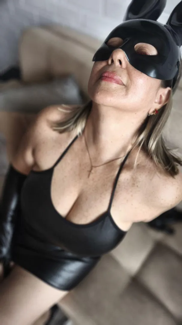 i love married men who's ready to ruin me? posted by Bubba-McWade