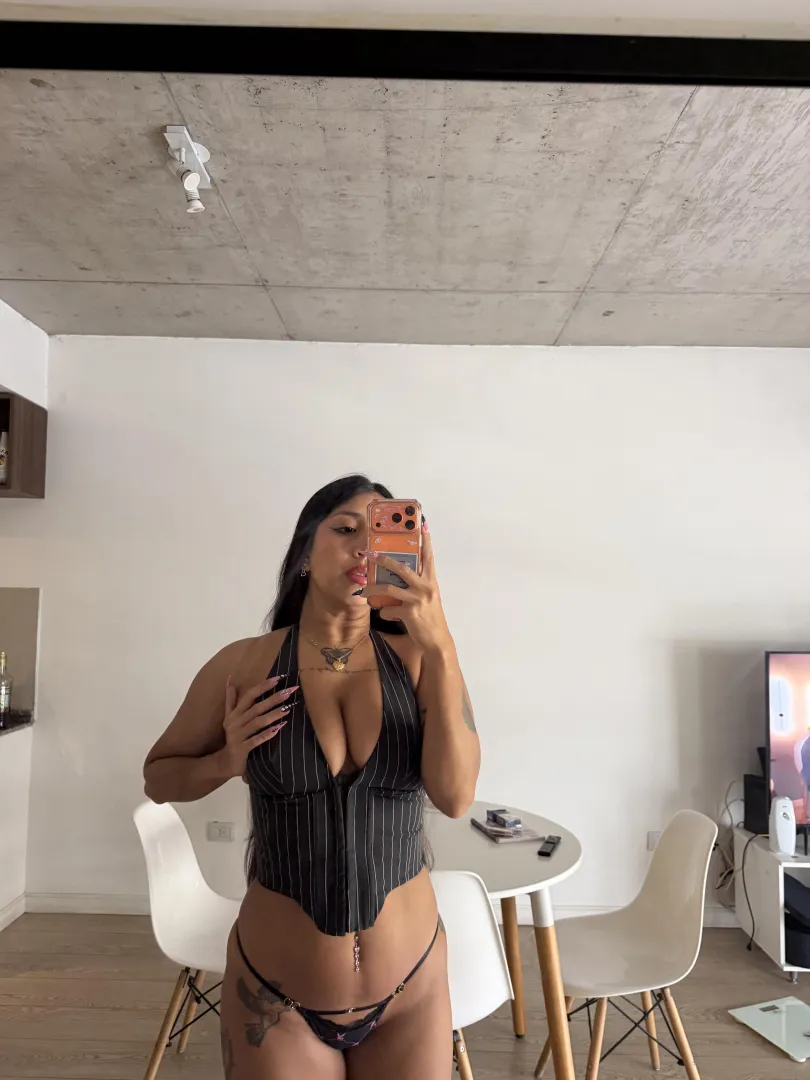 i love my bellybutton posted by babygalsivip