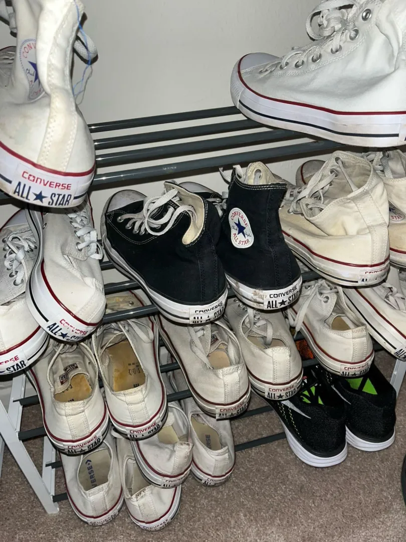 I love my converse posted by Emotional-Design130