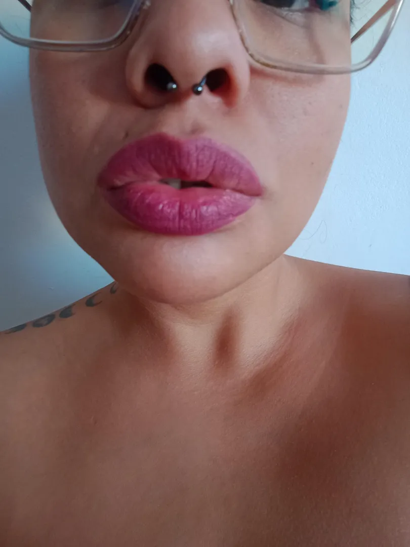 I love my fat, natural mouth posted by letti_curvy24