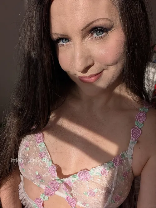 I love my freckles! by littlegothinheels