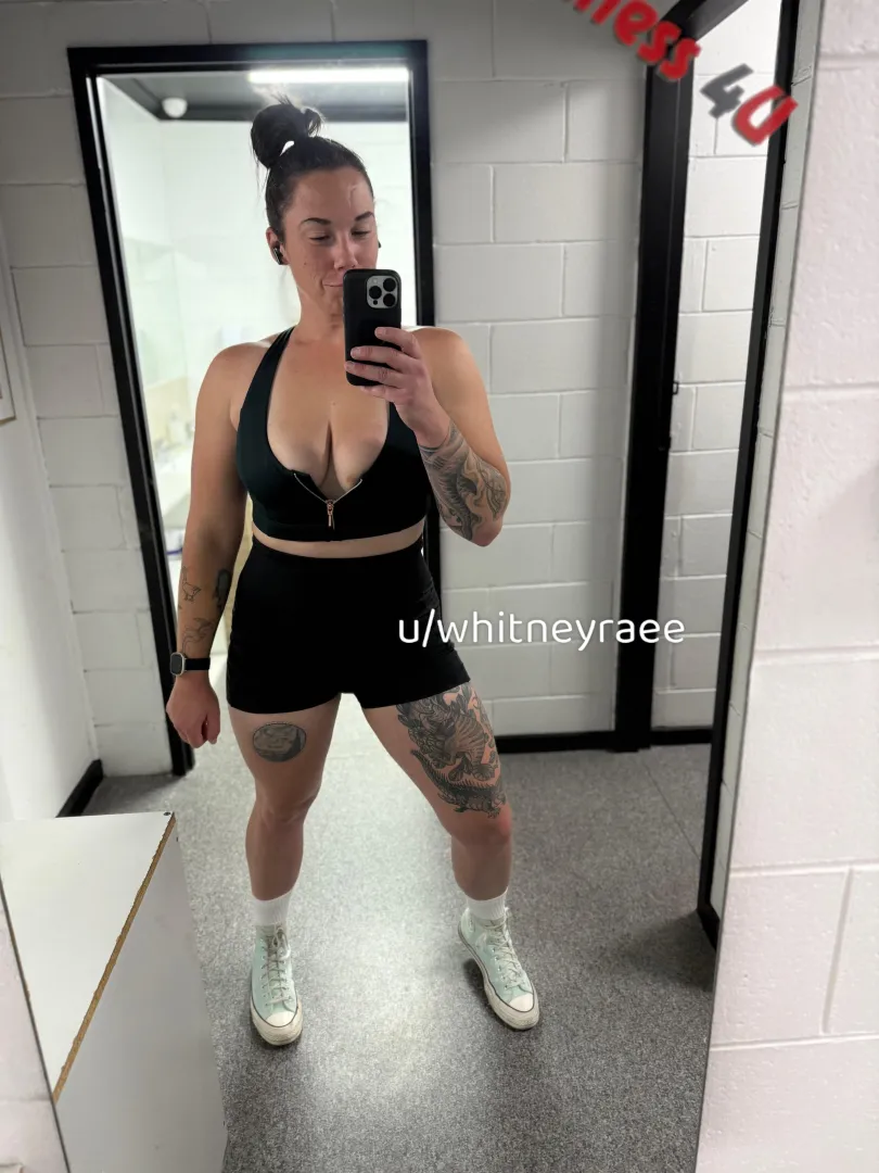 I love my new crop posted by WhitneyRaee