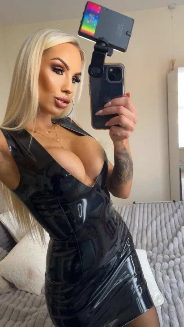 I love obedient guys posted by TrinketThick