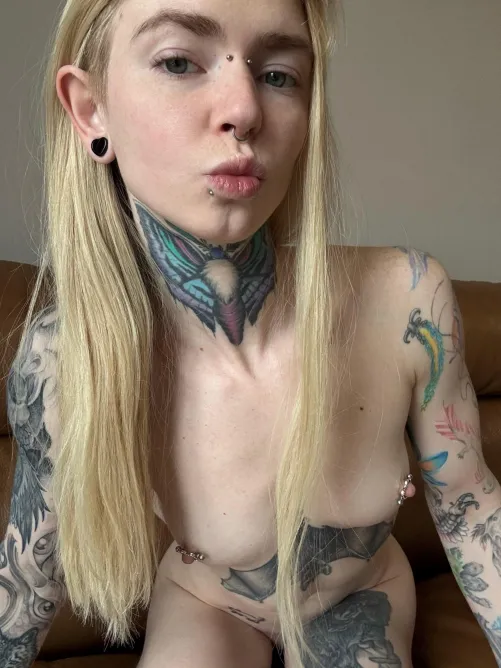 I love pain, that's why I have so many piercings by cassytta