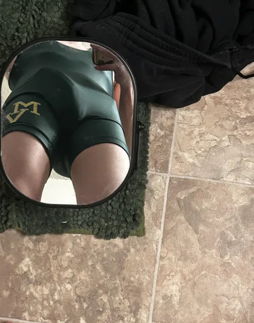 I love rubbing my bulge in a singlet by yaboi6741