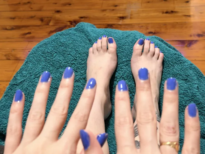 I love the blue  by xxxSoleTaker