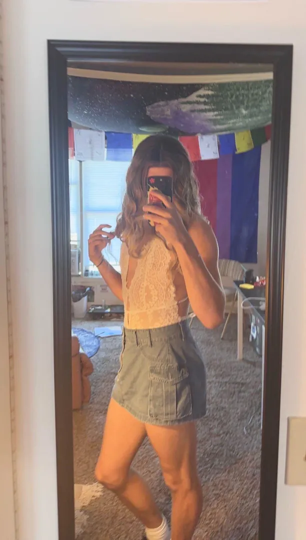 i love the idea of older men getting turned on by my pics posted by viioletfem