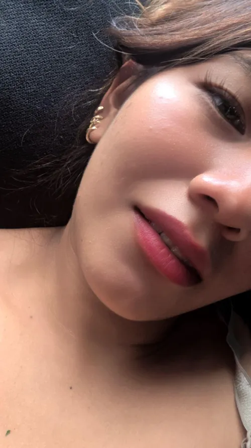 I love this color by GUEEN_BEAUTIFUL