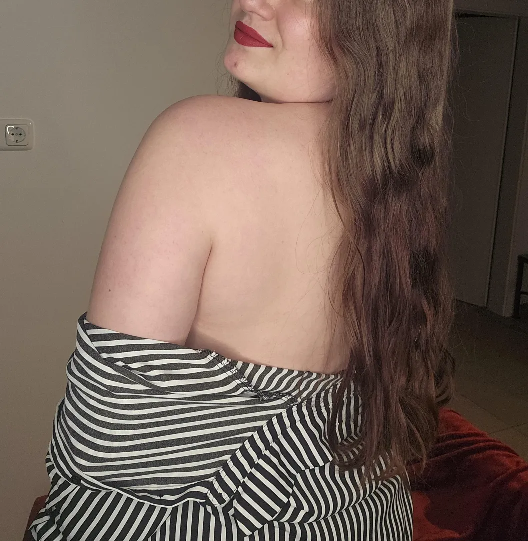 I love this colour and you? posted by CherryySinsX