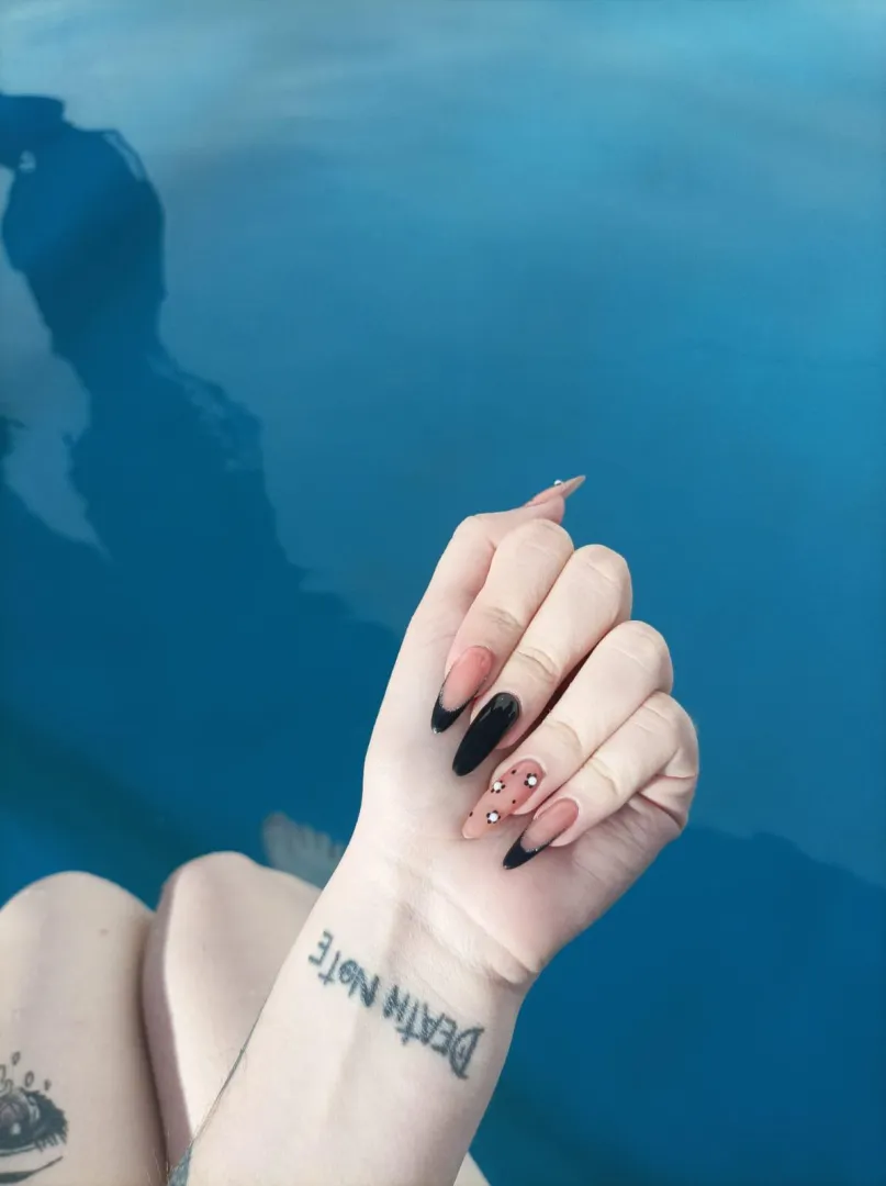 I love this design posted by Misa_aamane