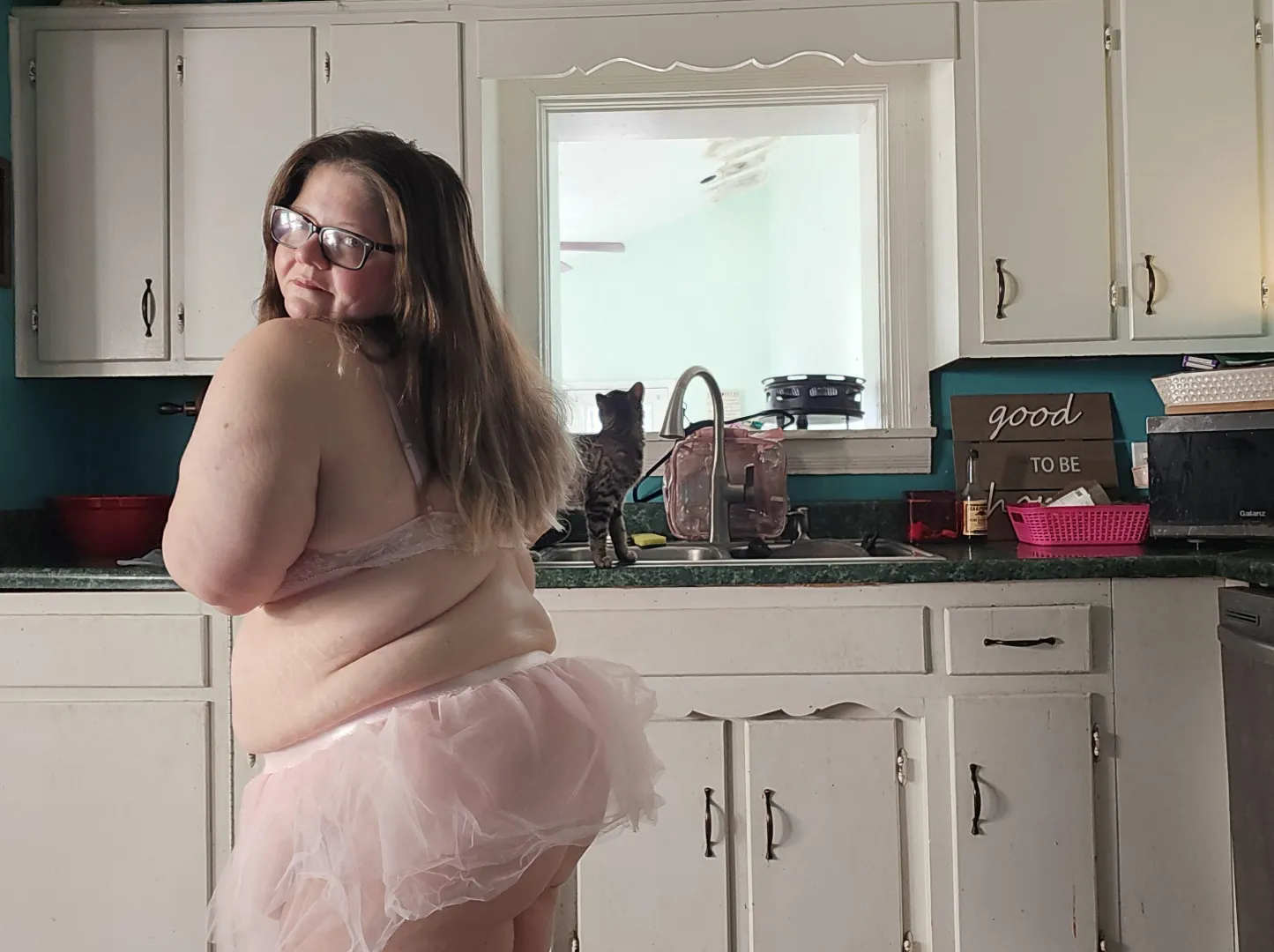 I love this outfit. posted by BubbleGum_Brat_XO