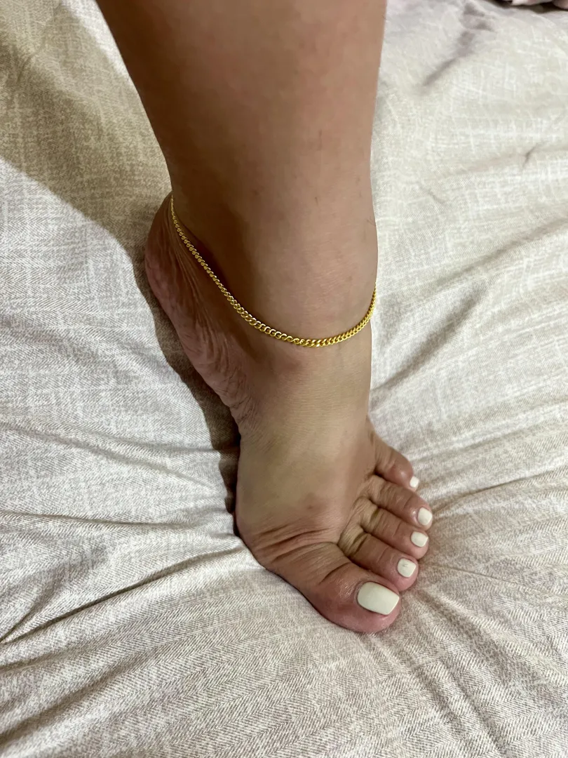 I love this shade of white posted by asiangoddess06