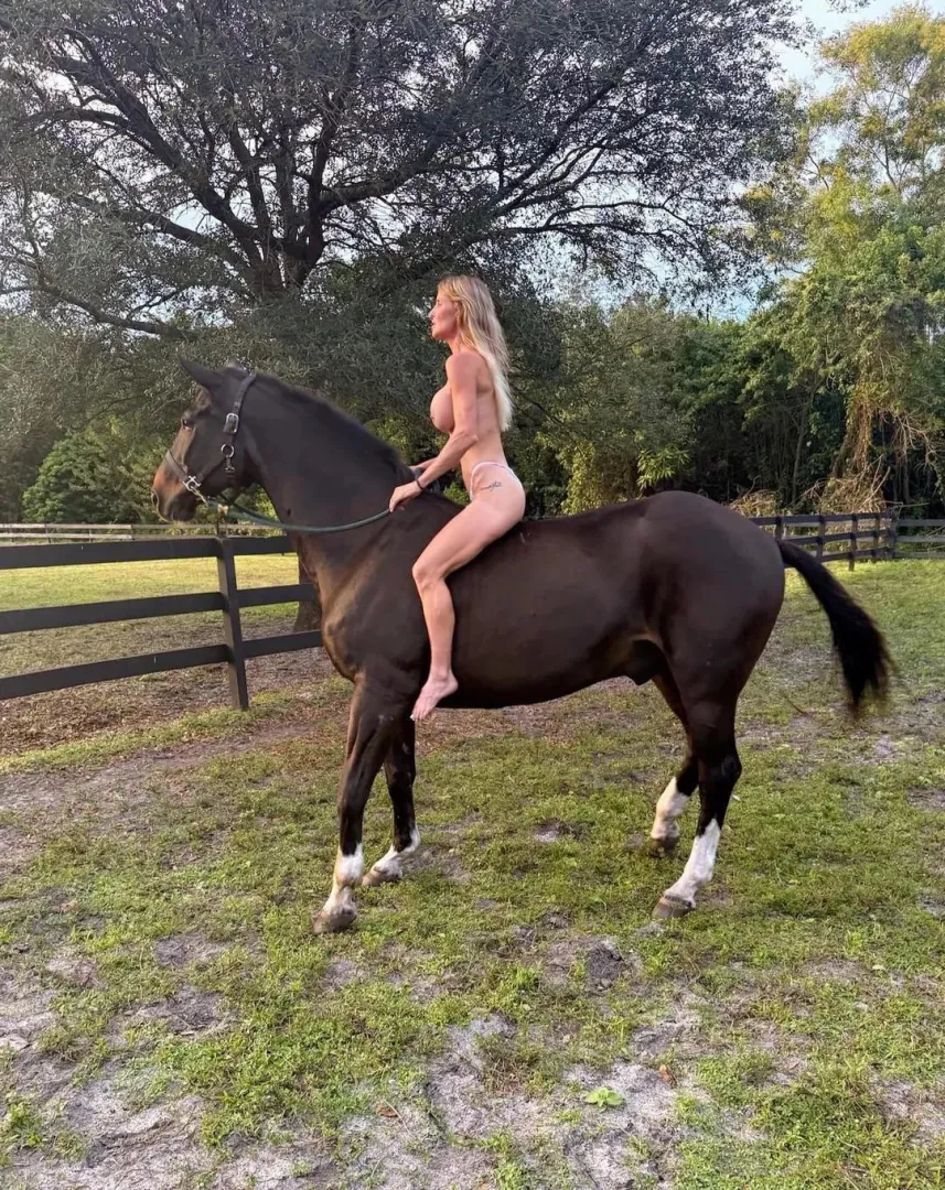 I love to ride bareback posted by kimboslice-23