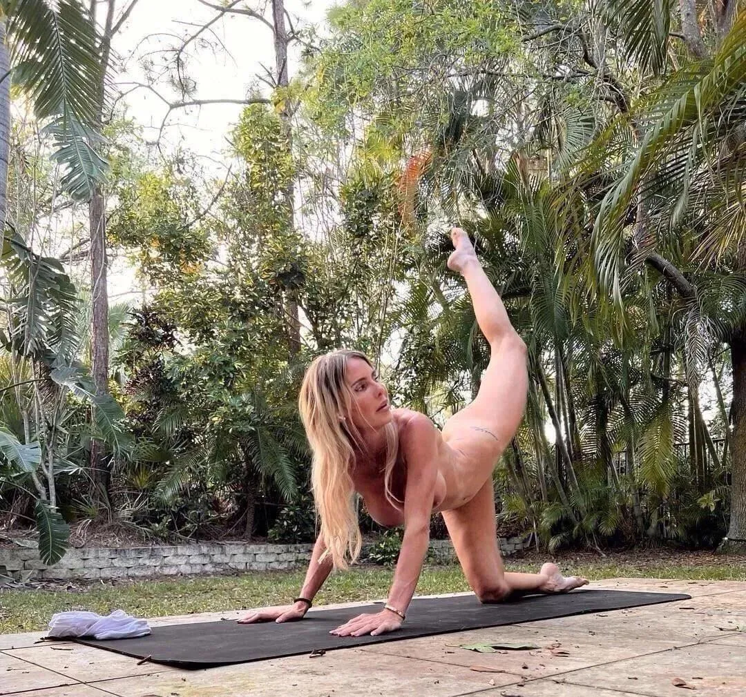 I love to start the day with naked yoga posted by kimboslice-23