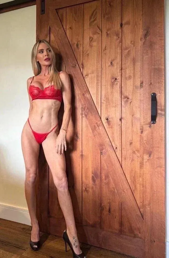 I love to walk around the house like this posted by kimboslice-23