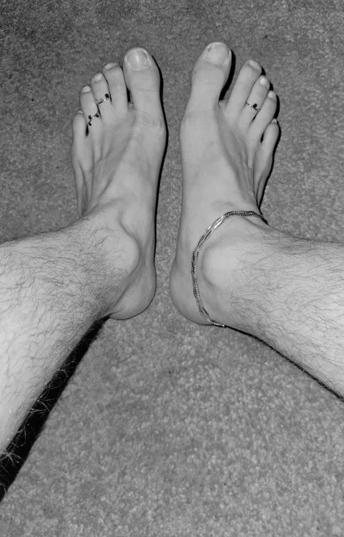 I love toe rings by PickAdministrative15