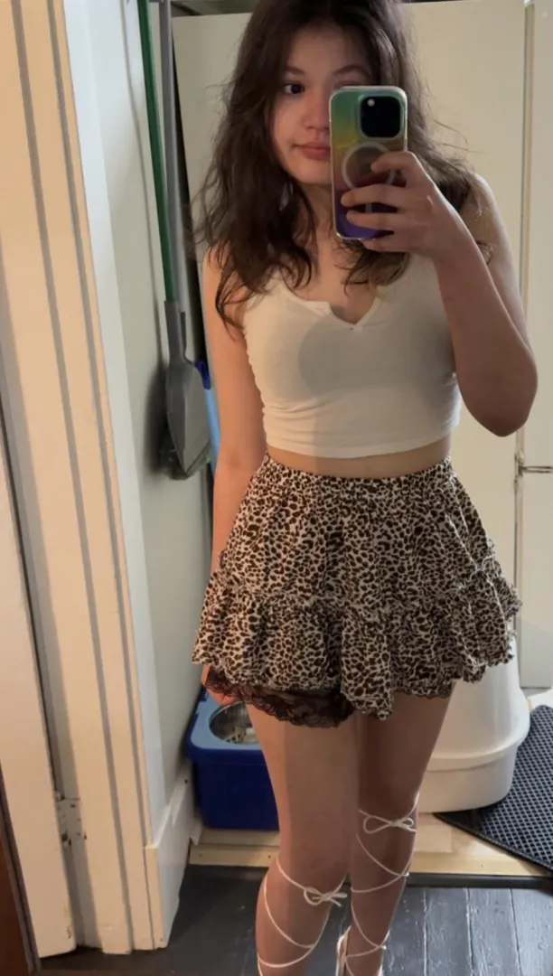 I love when you work long hours, just to send it all to me the minute you receive your paycheck. posted by Beautiful_Mud1095