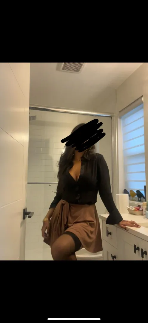 I loveeee wearing stockings and act sexy!!! posted by Full_Age8676