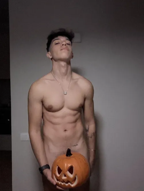 I miss Halloween by sweetemptation101