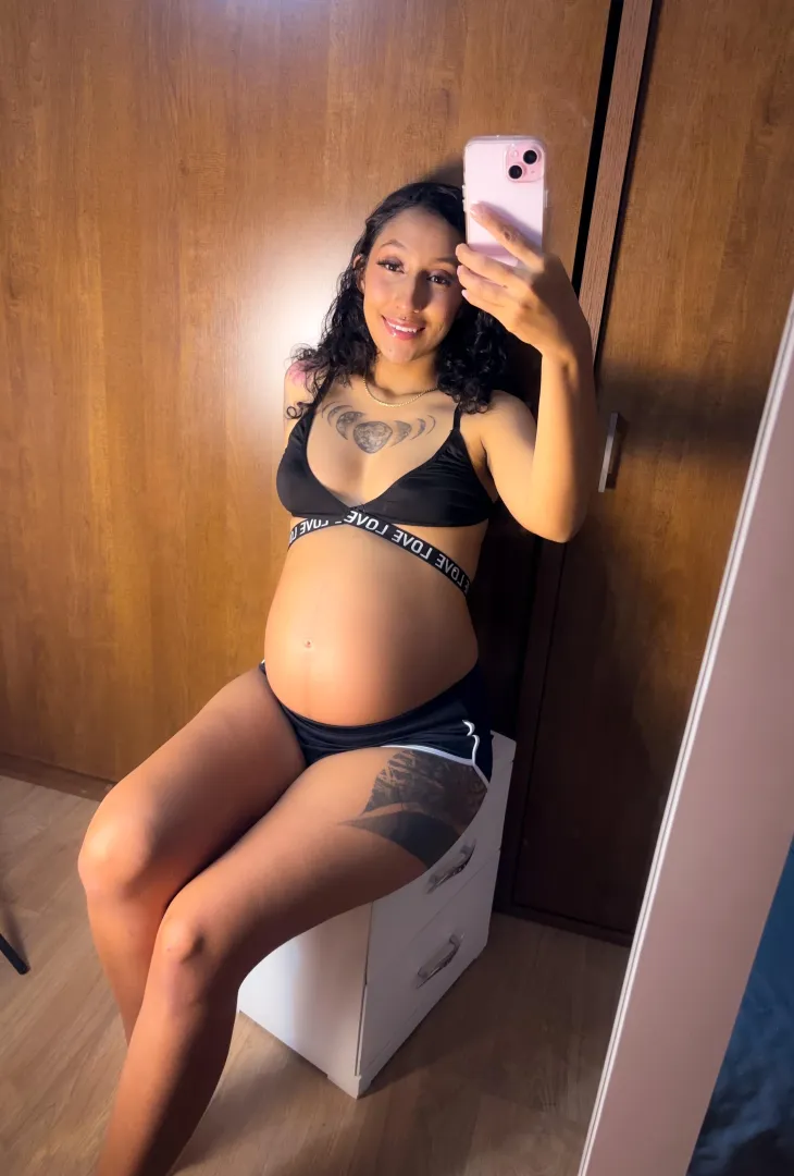 I miss this beautiful belly posted by LovelyAnnie520