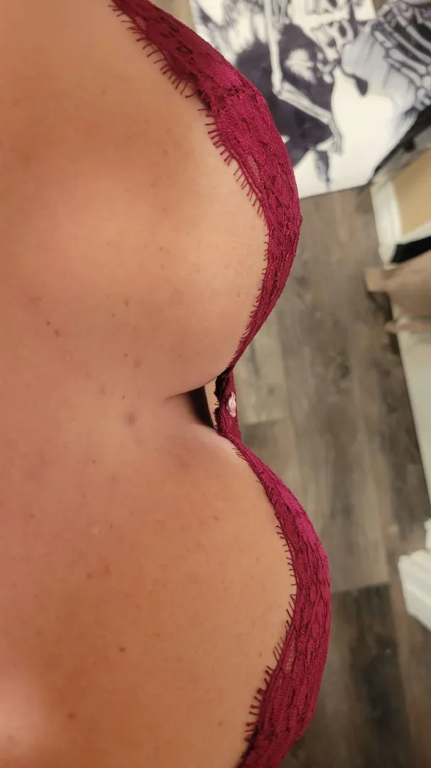 I need a boyfriend posted by DaddysSlut87