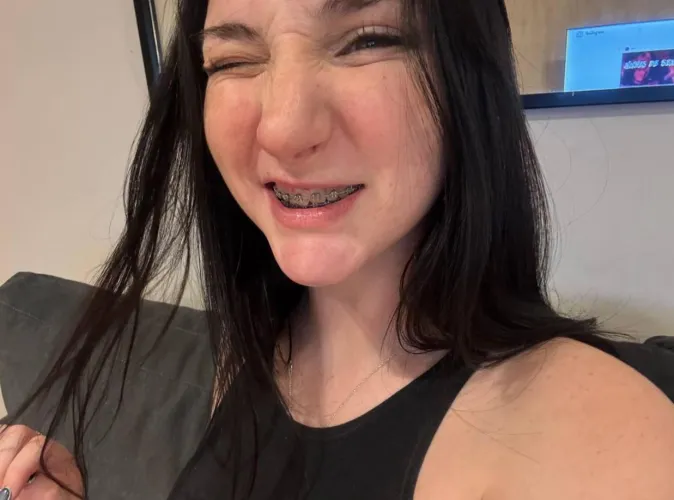 i need some cum on my braces please by MoltenVoltage