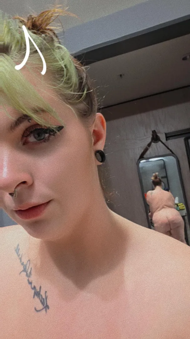 I need some strong hands on my after a long day of work. posted by katnipkitten420