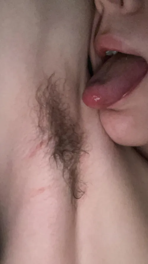 I need to lick my sweaty armpits by mathewxxx3
