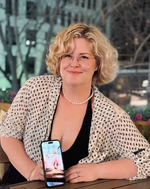 I not very subtle, the guys at the bar got a peak  by Waterbearerlove