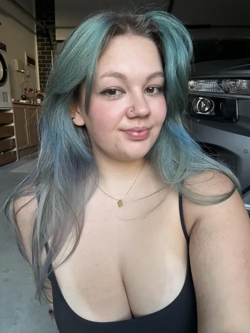 i pierced my nose today  by adarlanassassin