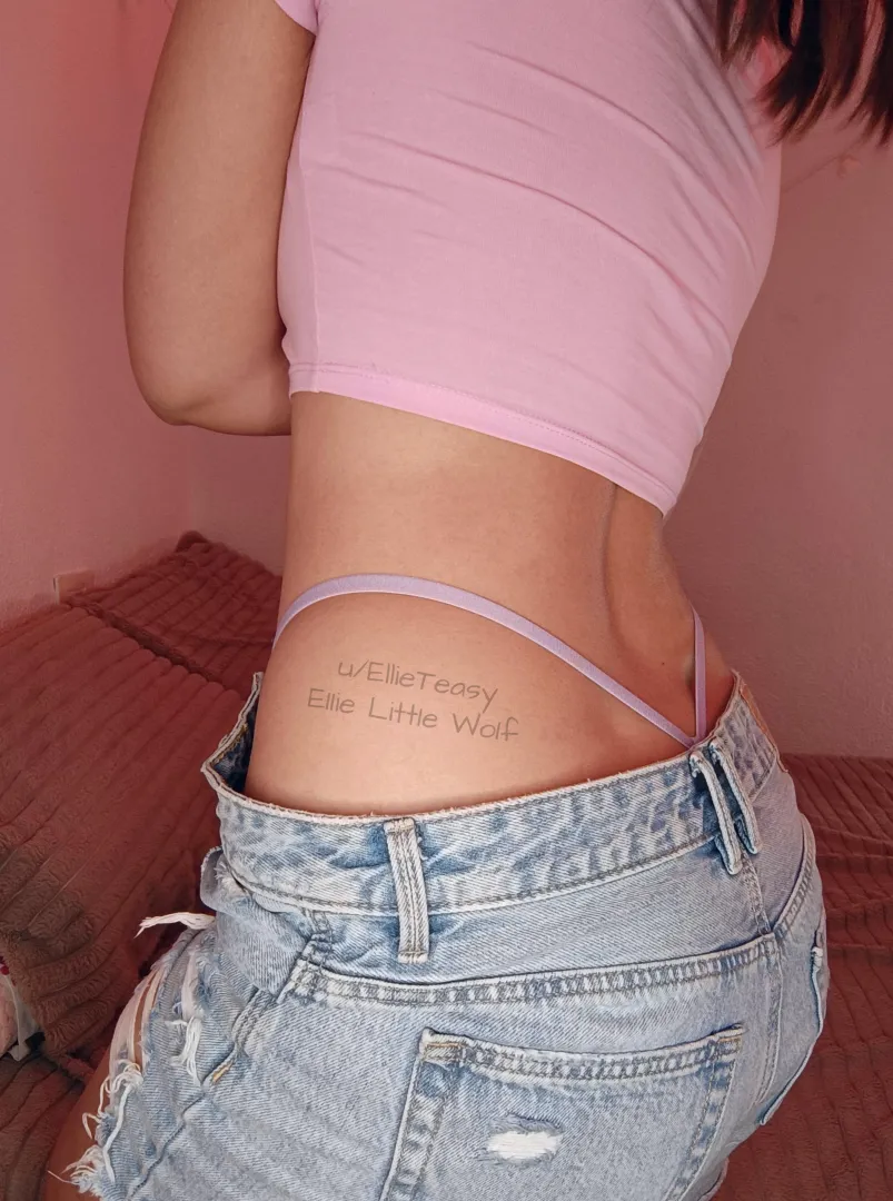 I pulled it up extra high today.. all because I know you love it posted by EllieTeasy